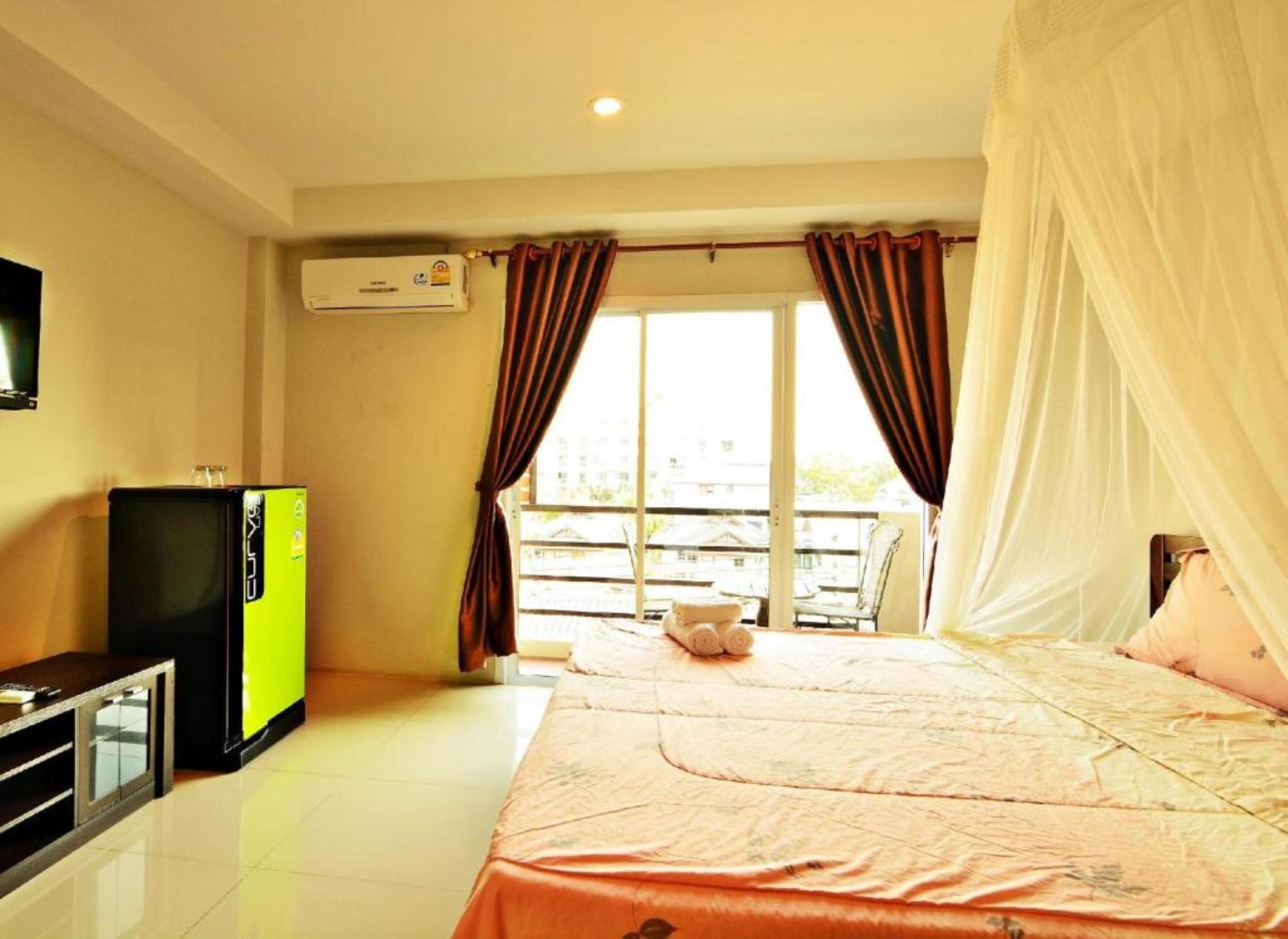 The Day Hotel Chonburi Ngoại thất bức ảnh
