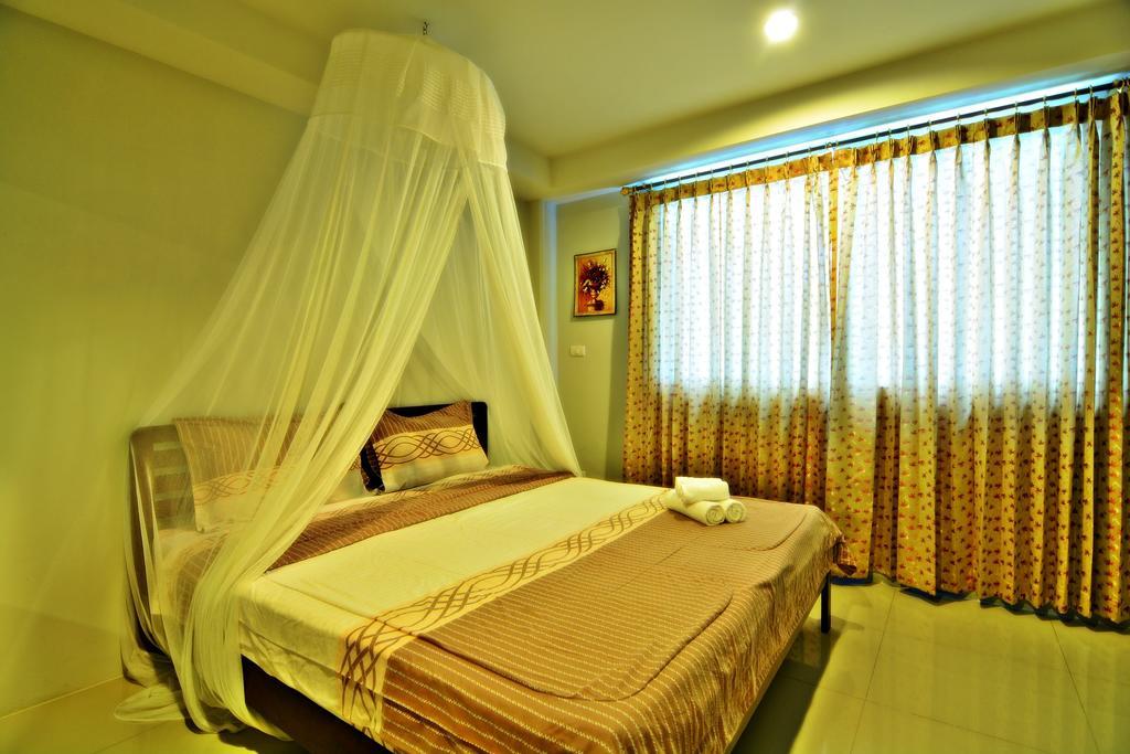 The Day Hotel Chonburi Phòng bức ảnh