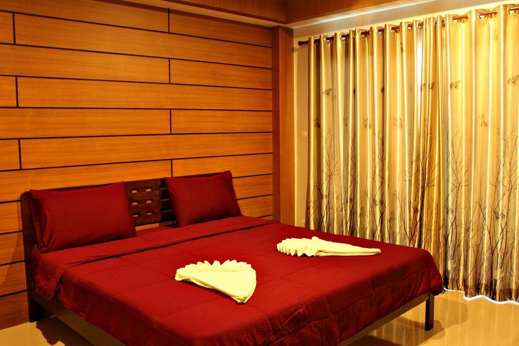 The Day Hotel Chonburi Phòng bức ảnh