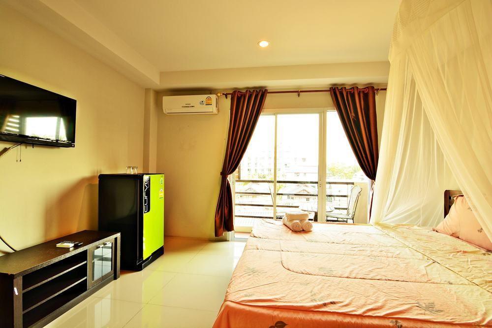 The Day Hotel Chonburi Ngoại thất bức ảnh