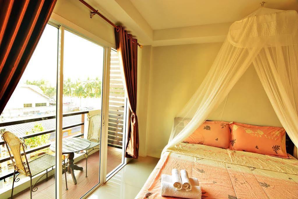The Day Hotel Chonburi Ngoại thất bức ảnh